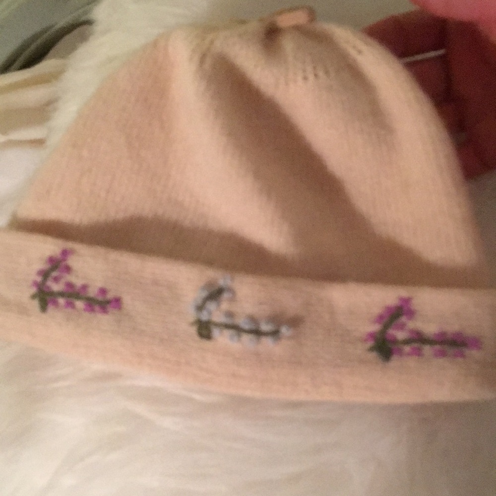 Nordstrom angora hat.  Embroidered.  New